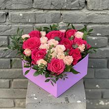 Цветочная композиция из Розы в коробке в Симбухово