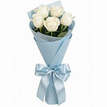 Букет 5 Белых роз Проуд в Симбухово
