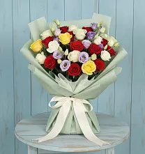 Букет цветов из:  Розы в Симбухово