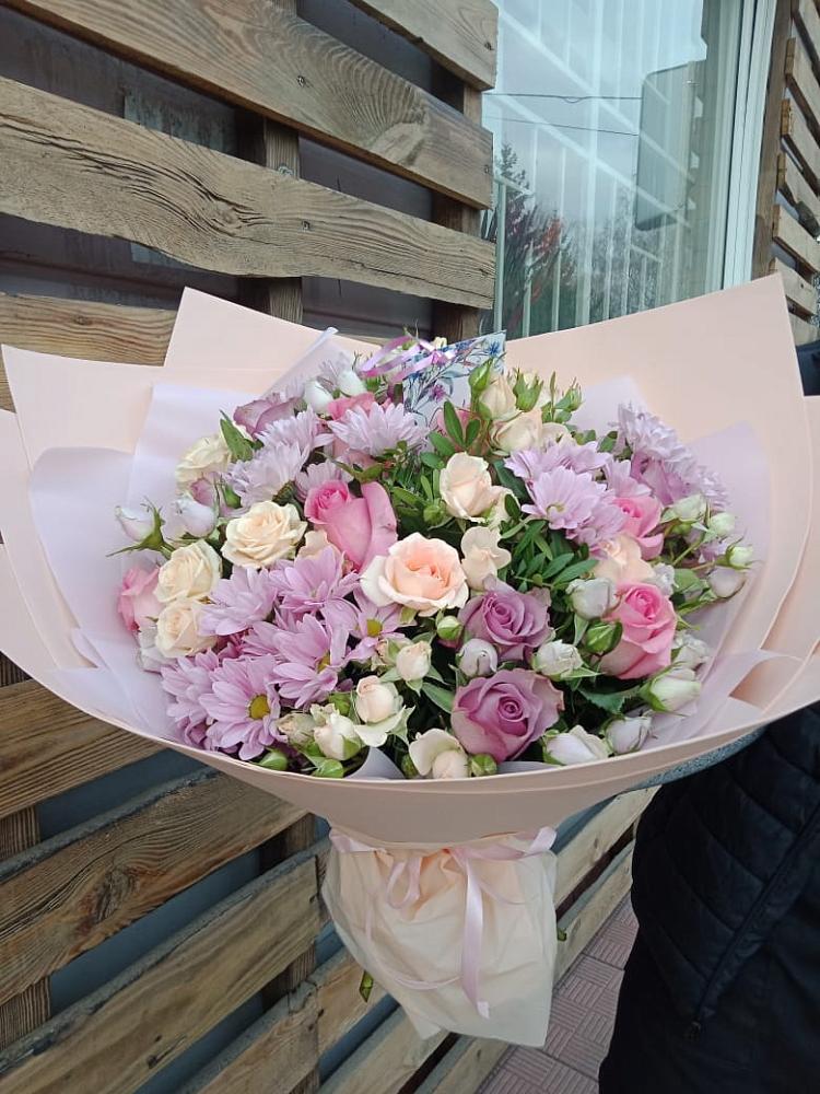 Букет цветов из: Розы и Хризантемы в Симбухово