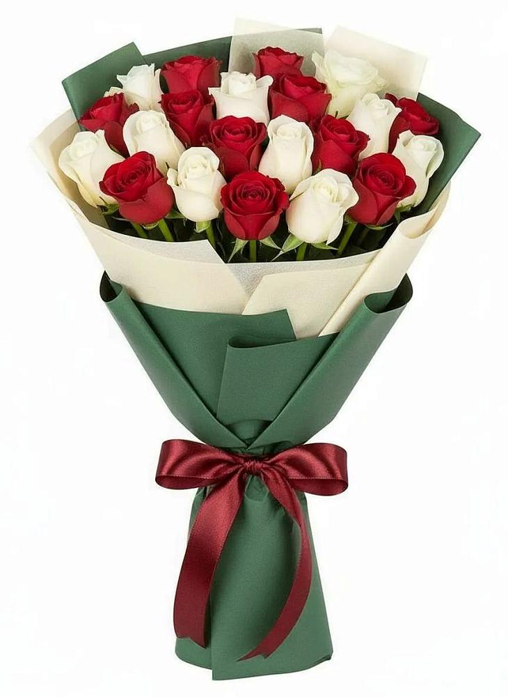 Букет Микс из красных и белых роз в Симбухово